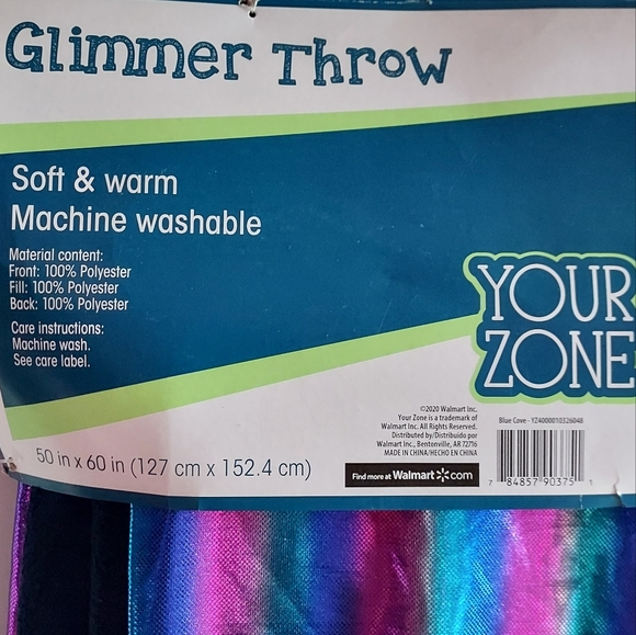 NWT Glimmer Throw - Picture 4 of 4